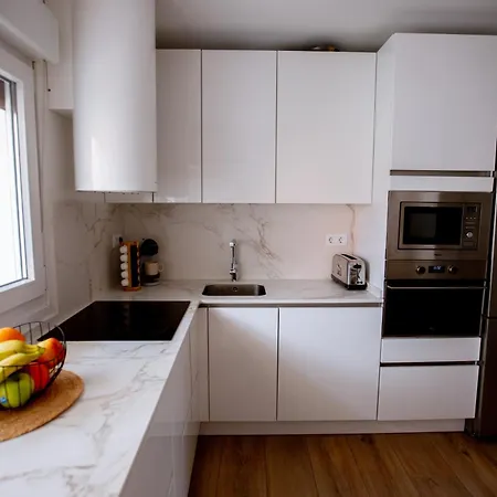 شقة Apartamento Amorebieta *